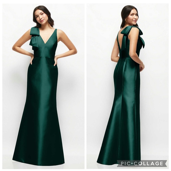 ALFRED SUNG Dresses & Skirts - Alfred Sung D863 Twill V-Neck Bow‎ Shoulder Trumpet Gown Evergreen 4